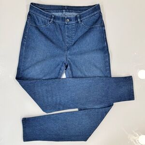 Uniqlo Stretch Denim Jeans – Medium Wash Blue – Size M (28–29” Waist)
